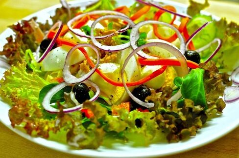 Zayıflama sebze salatası